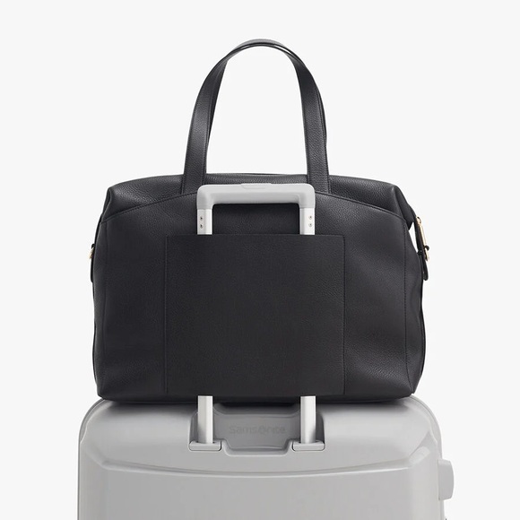 New Cuyana Overnight Leather Bag - Picture 9 of 9